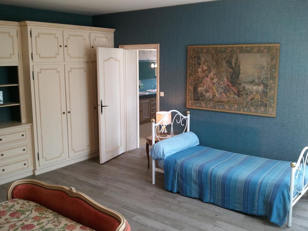 Bed and Breakfast Mas Du Trezon Cholet Exteriér fotografie